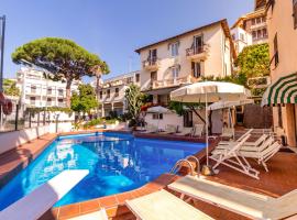 Coccodrillo Hotel & Apartments, hotel Varazzéban