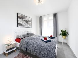 Aria Apartment - Free Parking, family hotel in Bioggio