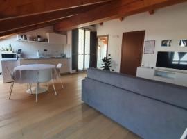 Appartamento Residenza Lavinia, hotel in Monforte dʼAlba
