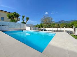 Terrazza sul Vesuvio con piscina: Terzigno'da bir otel