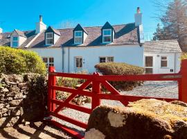 No 4 old post office row Isle of Skye - Book Now!，Eyre的度假屋