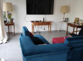 Le refuge, hotel in Privas