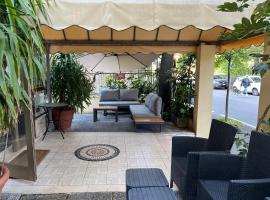 Hotel Athena, hotel Pesaróban