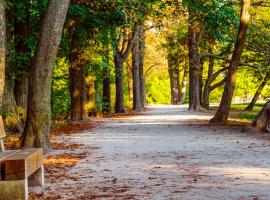 Romantic two bedroom apartments close to Normafa with private parking