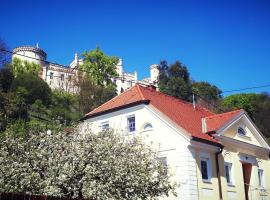 Schlossapartments Wolfsberg, hotel with parking in Wolfsberg