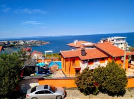 All inclusive luxury villa with sea view, hotel a Chernomorets