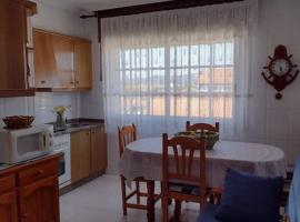 Dzīvoklis Apartamento en San Vicente de O Grove pilsētā Ogrobe