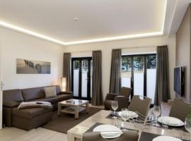 Strand FeWo Rügen MoonLoft، فندق في بينز