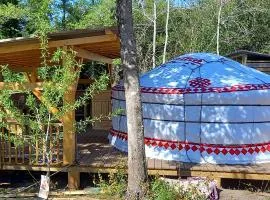 Yourte indépendante en pleine nature, proche d'Ajaccio