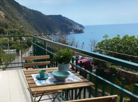 passito rosso, apartment in Corniglia