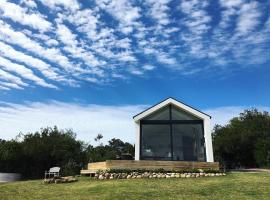 Hillandale Hideaway, hotel dicht bij: Jukani Wildlife Sanctuary, Plettenbergbaai