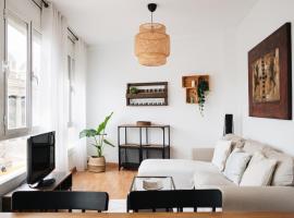 Sunny and modern apartment ideal for groups