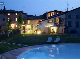 La Casa del Nonno, hotel v destinaci Monzambano