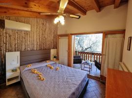 Villaggio Heliopolis, hotel en Manerba del Garda