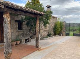 La casita del hortelano, hotel din Robledo de Chavela