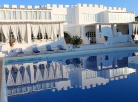 Porto Scoutari Romantic Hotel, designový hotel v destinaci Skala