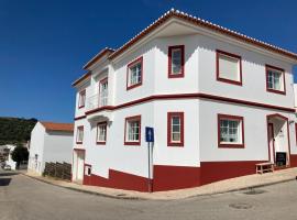 Guesthouse Releash Aljezur, B&B in Aljezur