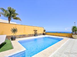Villa Galasol with heated pool, villa em Radazul