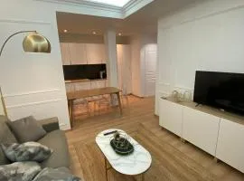 Lovely Spacious Large Patio Heart of Monaco