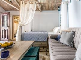 Yianna Cottage Studios, hotell i Skopelos Town