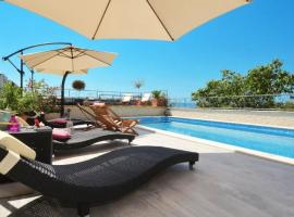 Apartments Villa Golden View, atostogų namelis Trogire