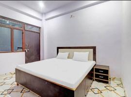 HOTEL KRISHNA PALACE, hotel i Agra