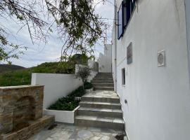 Loutra Hills, beach rental in Loutrá