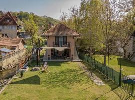 Dunavska Kuća, βίλα στο Σμεντέρεβο