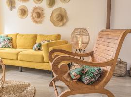 Ti Kaz Lontan - Maison créole classée 3 étoiles, hotel pro pobyt s domácími mazlíčky v destinaci Saint-Louis