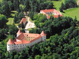 Mokrice Castle Estate, hotel in Brežice