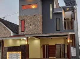 ARDMORE A10 HOMESTAY MALANG