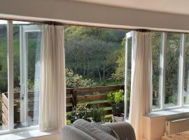 Little Winters Cottage, beach rental in Lyme Regis