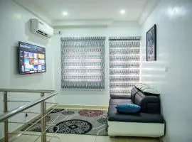 Cc & Cg Homes 4 Bedroom Duplex-24Hrs Electricity WIFI Security