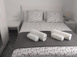 C&B LOLA H4 - Habitación privada - Aire acondicionado - Baños compartidos