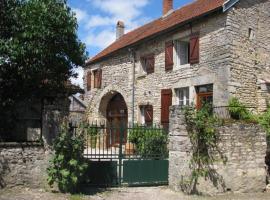 La Maison de Claire, hotel in Flavigny-sur-Ozerain