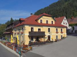 Gasthof Hirschenwirt, мини-гостиница в городе Шёдер
