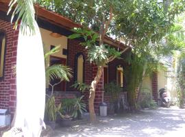 Rinjani Homestay, hotel a Pangandaran