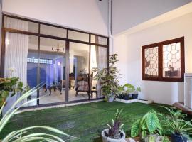 Elegance Oasis, Colombo 3, guest house in Colombo