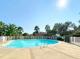 RUBY 2 chambres Terrasse Piscine, hotel em Boulouris-sur-Mer