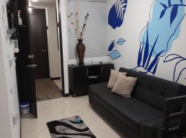 Apartamento y Piscina Espectacular a 3' del Parque del Cafe, hotel con parking en Montenegro