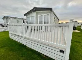 Luxury 3 bedroom caravan between Perranporth and Newquay, Cornwall