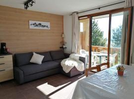 Appartement 2 Chambres au calme, отель в городе Лез-Англь