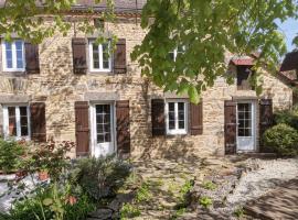 Gite des Cotes de Sioule, familiehotell i Lisseuil