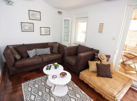 Modern apartment in the heart of Herceg Novi, holiday rental in Savina