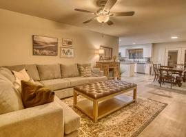Cozy Modern and Newly Remodeled Mesa Home Pet Friendly home, vacation home in Mesa