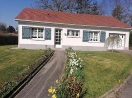 Gîte de la Souche avec jacuzzi, מקום אירוח ביתי בDoudeauville