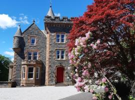 Machermore Castle, hotel in Newton Stewart