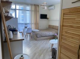 Cozy Studio in Family Inn, hotel in Gonio