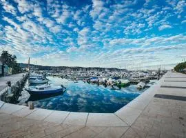 Apartma Šukalo v centru Izole - Apartment Šukalo in the Heart of Izola