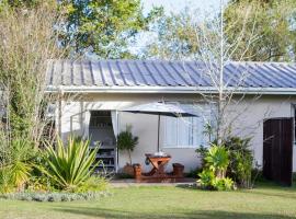 Cherry Berry Lodge, hotelli kohteessa George